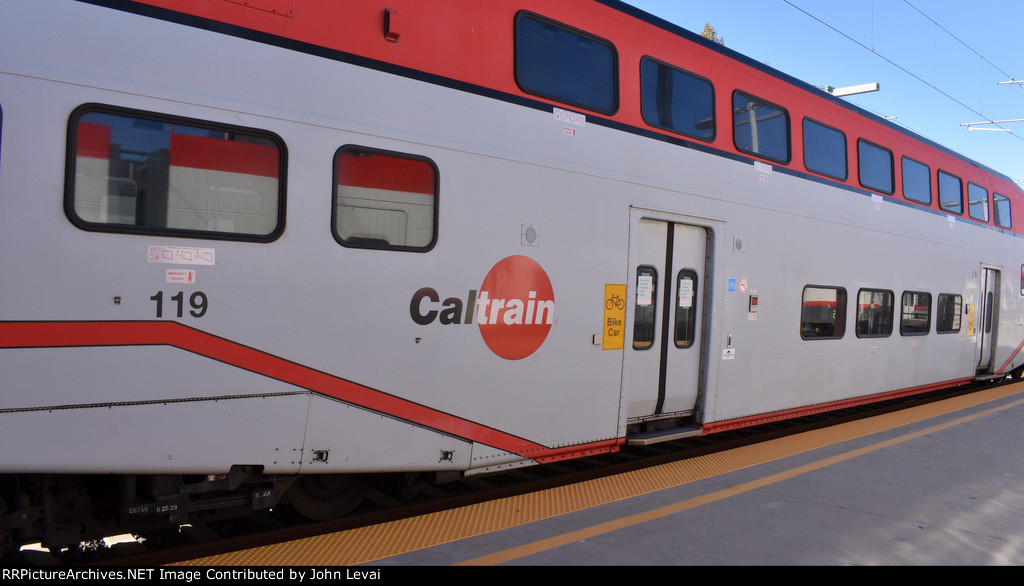 Caltrain Bombardier Bilevel 